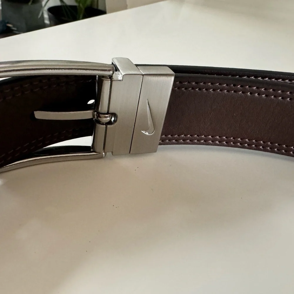 Nike Men's Core Reversible Belt, size L